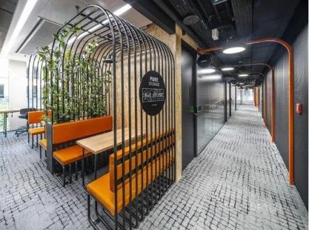 . | Pronájem - kanceláře, 800 m²