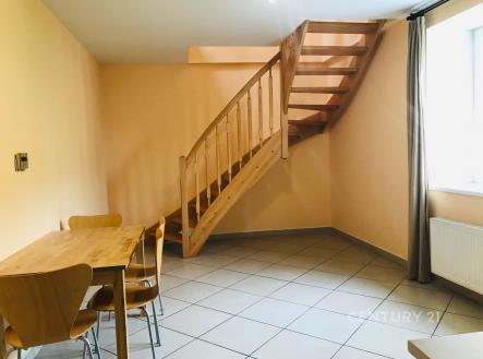 Obývací pokoj s kuchyní | Pronájem bytu, 2+kk, 70 m²