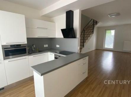 . | Prodej - dům/vila, 210 m²