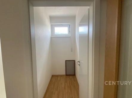 . | Prodej - dům/vila, 210 m²