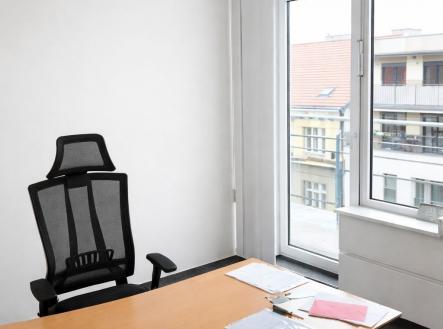 "" | Pronájem - kanceláře, 350 m²