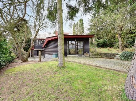 pohled na dům ze zahrady | Prodej - dům/vila, 158 m²