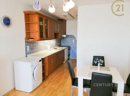 . | Pronájem bytu, 3+kk, 80 m²