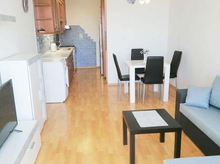 . | Pronájem bytu, 3+kk, 80 m²