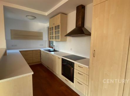 . | Pronájem bytu, 4+kk, 144 m²