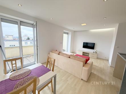 . | Pronájem bytu, 2+kk, 50 m²