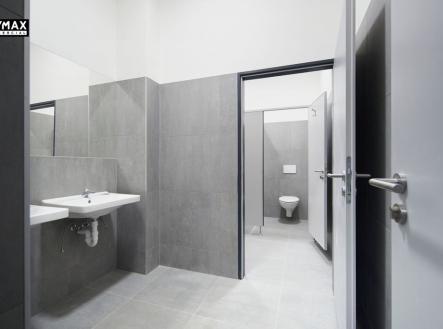 wc.jpg | Pronájem - obchodní prostor, 180 m²