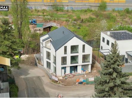 pohled na dům - současný stav | Prodej bytu, 5+kk, 120 m²