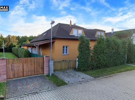 dům | Pronájem bytu, 3+kk, 63 m²