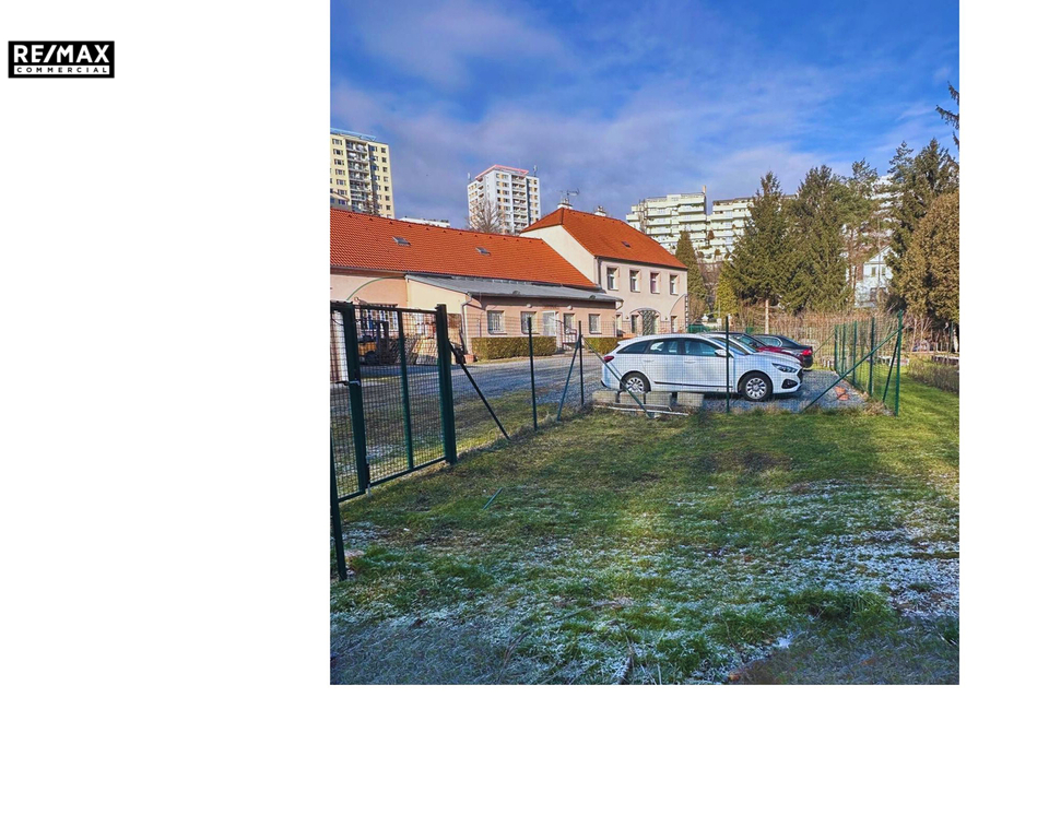 parkovanipozemek.jpg