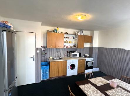 kuchyně v 1. podlaži | Prodej bytu, 5+1, 140 m²