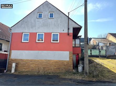pohled na dům | Prodej - dům/vila, 160 m²