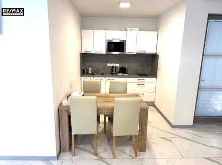 kuchyňský kout | Prodej bytu, 1+kk, 40 m²