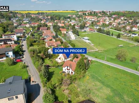 letecký pohled na dům | Prodej - dům/vila, 347 m²
