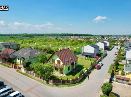 letecký pohled na dům | Prodej - dům/vila, 132 m²