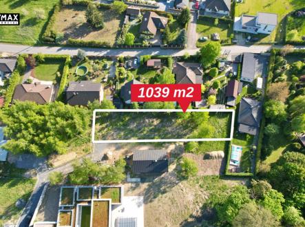 vyznačený pozemek | Prodej - pozemek pro bydlení, 1 039 m²