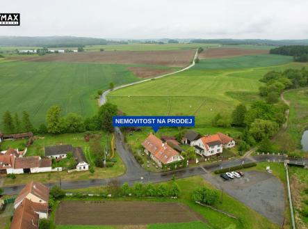 pohled na nemovitost | Prodej - hotel, 398 m²