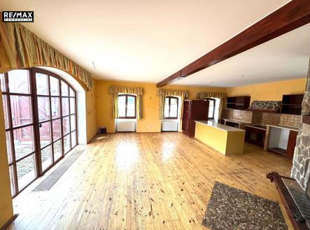 pokoj | Prodej - dům/vila, 372 m²