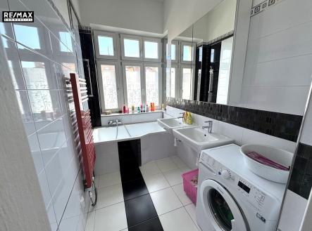 sociální zázemí | Prodej bytu, 2+1, 71 m²