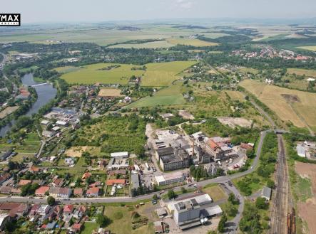 pohled na areál | Prodej - pozemek pro komerční výstavbu, 810 m²