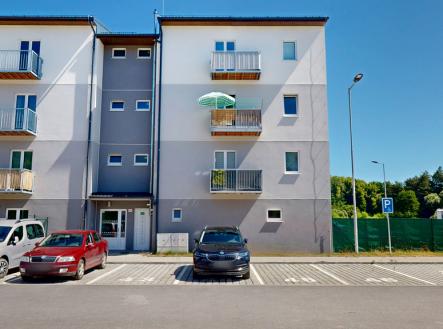 pohled na dům | Prodej bytu, 1+kk, 29 m²