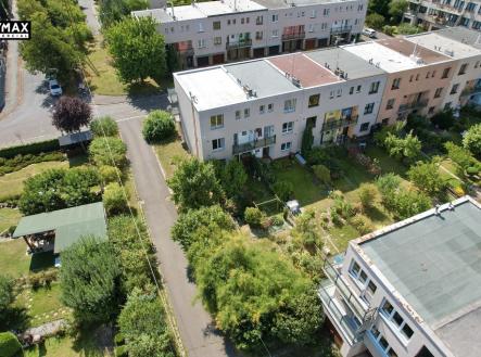 pohled do zahrady | Prodej - dům/vila, 152 m²