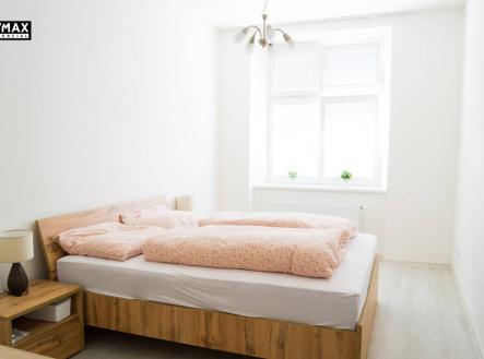 Pronájem bytu, 3+kk, 70 m²