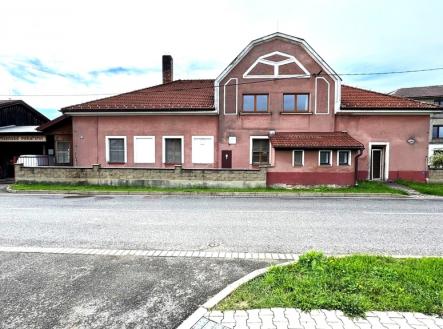 čelní pohled | Pronájem - obchodní prostor, 159 m²