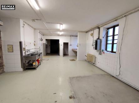 hlavní prostor | Pronájem - obchodní prostor, 159 m²