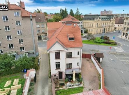 vila | Prodej - dům/vila, 242 m²