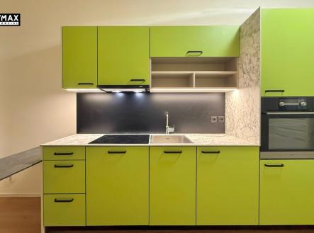 kuchyn1.jpg | Pronájem bytu, 2+1, 66 m²