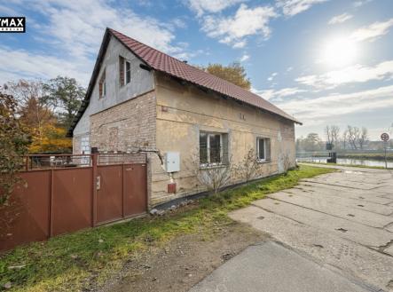 dům z ulice | Prodej - dům/vila, 152 m²