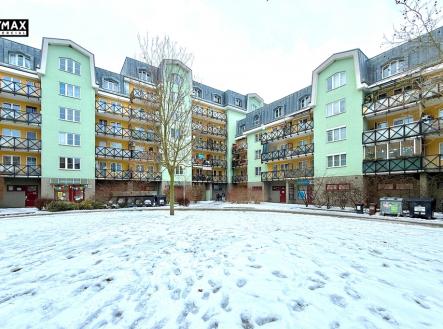 pohled na dům | Prodej bytu, 2+kk, 48 m²