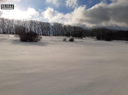 pohled na pozemek | Prodej - pozemek pro bydlení, 2 240 m²