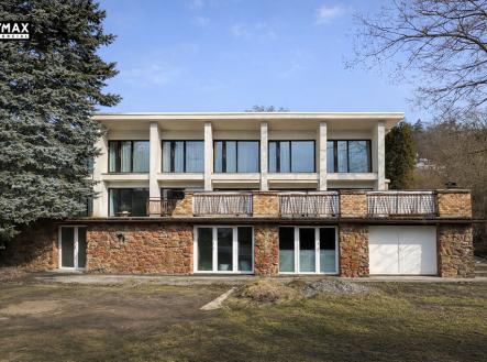 čelní pohled | Prodej - dům/vila, 290 m²