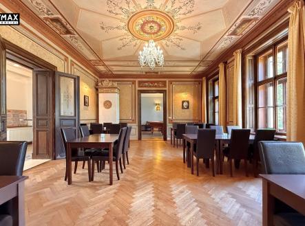 společenské prostory | Prodej - jiné, 2 400 m²