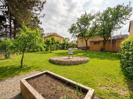 zahrada | Prodej - dům/vila, 122 m²