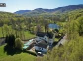 Prodej - hotel, 1 070 m²