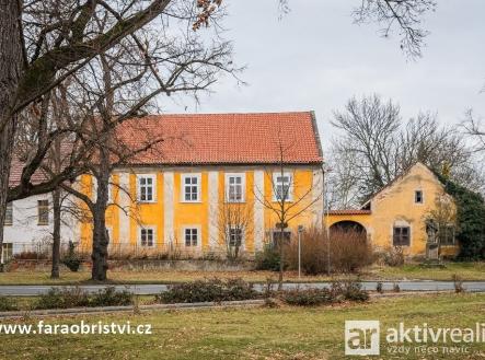 7IV07949 | Prodej - dům/vila, 480 m²