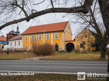 7IV07952 | Prodej - dům/vila, 480 m²