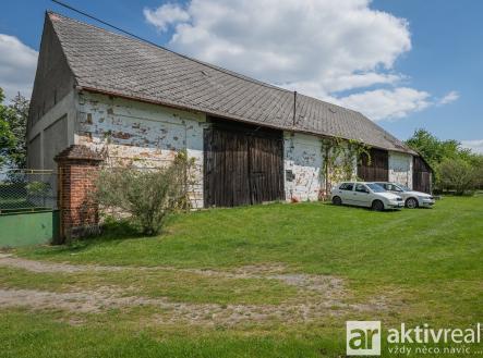 Tajná usedlost Viktor Janovský 22 | Prodej - dům/vila, 860 m²