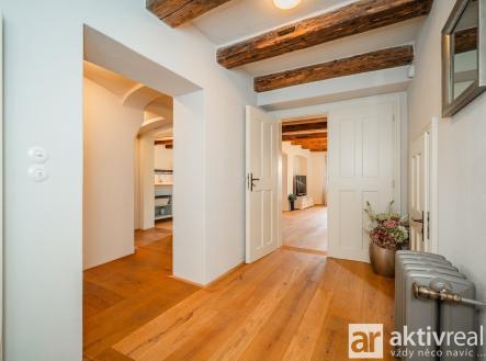7IV04620 | Prodej - historický objekt, 240 m²