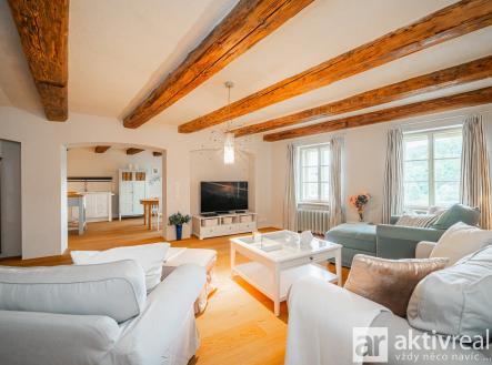7IV04622 | Prodej - historický objekt, 240 m²