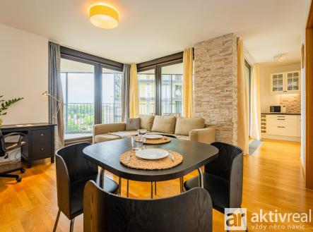 Pronájem bytu, 1+kk, 38 m² obrázek