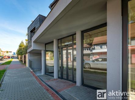 4 | Pronájem - obchodní prostor, 526 m²