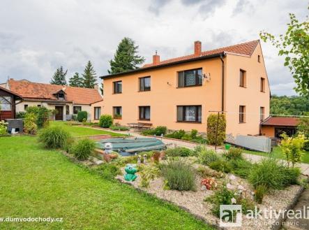 7IV02168 | Prodej - dům/vila, 225 m²