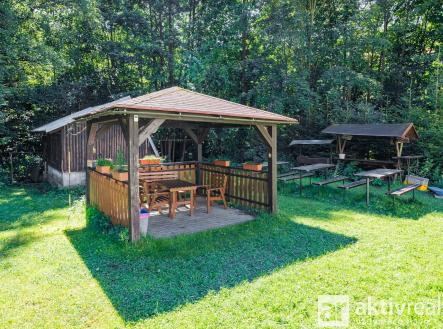 7IV02493 | Prodej - dům/vila, 556 m²