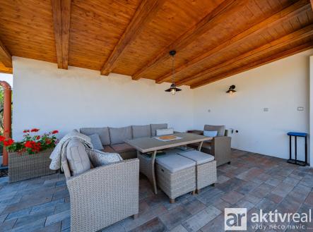 7IV02540 | Prodej - dům/vila, 144 m²