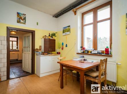 7IV06357 | Prodej - zemědělský objekt, 9 289 m²