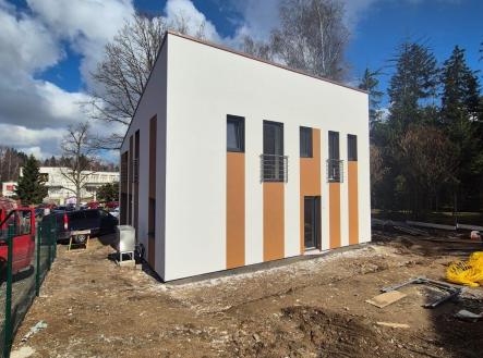 70CE43A0-F1C4-45F1-A8BB-A765548DEE2E | Prodej - dům/vila, 145 m²